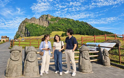 [Hotel Pickup]​ Jeju Round-Island Grand Highlights Small Group Tour