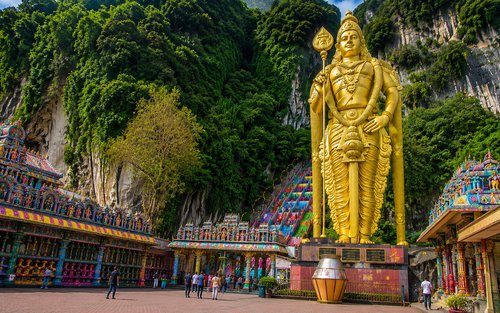 Tour privato di un'intera giornata ai 7 luoghi di culto di Kuala Lumpur