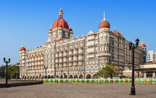 Mumbai: Full-Day Private Sightseeing Tour by Car with Driver & Guide