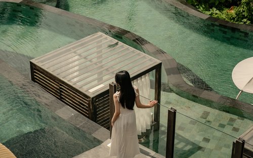 Aura Bar At Lounge ng Equipoise sa Ubud Bali 