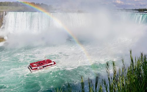 Toronto: Lawatan Sehari ke Niagara Falls dengan Pilihan Pelayaran Bot