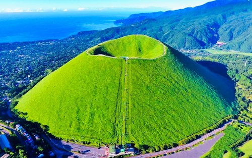Izu Mount Omuro Day Trip: Stunning Atami Coastline/Ocean View Train Optional & Mount Omuro Ropeway & Jōgasaki Coast Secret Adventure & Ito Marine Town Stroll