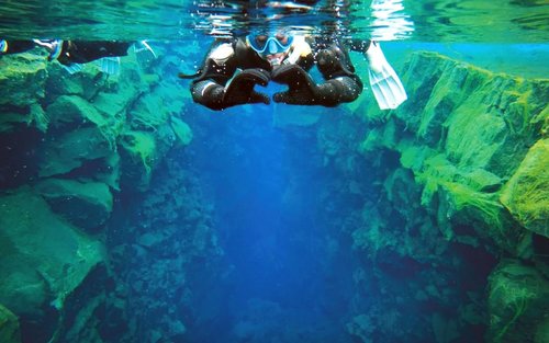 Experiencia de esnórquel y fotos submarinas en Silfra