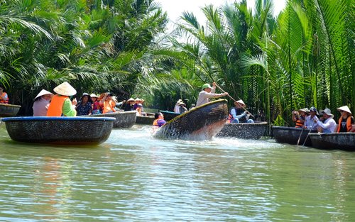 会安市区游览 & 椰子船体验（岘港出发）