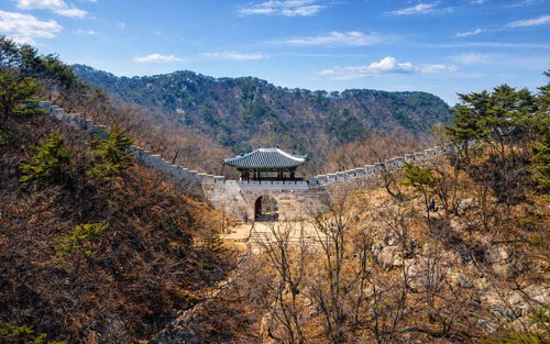 Seoul Bukhansan National Park 3-Hour Trekking Experience with Cafe