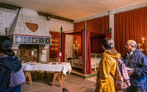 Express Tower of London with Crown Jewels Access Half-Day Tour