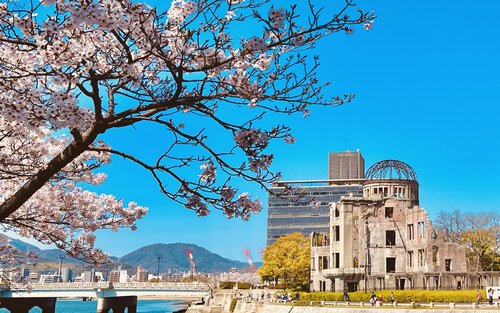 Hiroshima & Miyajima 1 Day Bus Tour