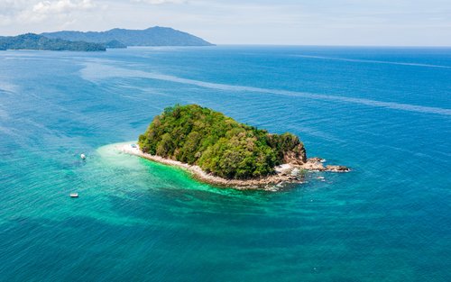 Experiència de snorkel o busseig a Moon Bay des de Kota Kinabalu