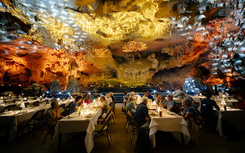 Dragon Pearl Cave: Dining with Cultural Performance in Quang Ninh