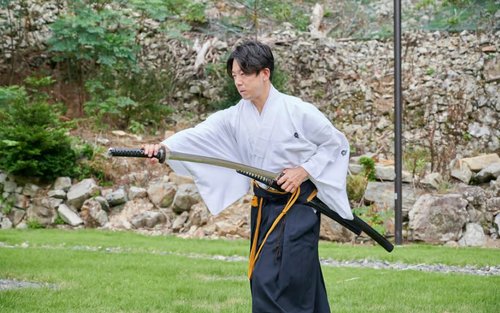 大阪：私人武士體驗 - 與劍術大師一同訓練