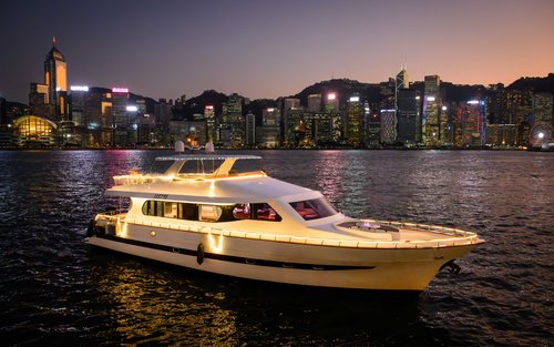 Hong Kong Starlight Night Tour Western-style luxury yacht cruises 