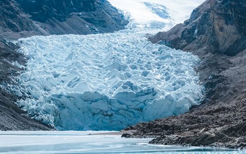 5-Day Tibet Iceberg Blue Dream Glacier Tour (Lake Yamdrok Loop + Karola Glacier + Everest Base Camp + Lake Pumo Yumco + Mt. Ama Drime + Hardcore Off-Road + 2-4 Person Photography Small Group)