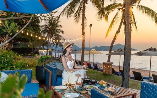 Tur de o zi întreagă în Pattaya cu prânz Halal și apus de soare de pe acoperiș din Bangkok