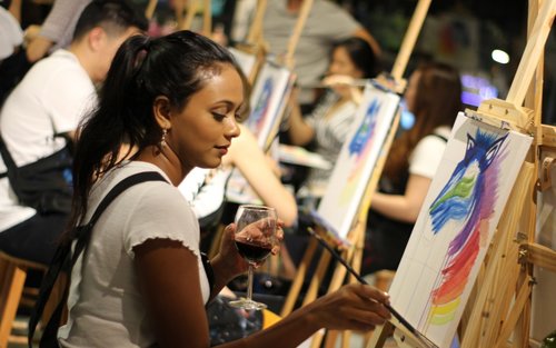 tourist painting in kuala lumpur