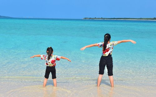 Pick-up available | Island tour & photo tour | 2.5 hours