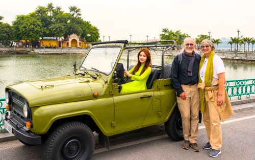 Tour Jeep Khám Phá Hà Nội Cùng Hướng Dẫn Viên Áo Dài