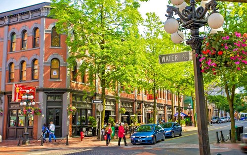 Vancouver Gastown & Stanley Park Full-Day Tour from Seattle