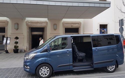Private Transfer Between Budapest and Vienna with Bratislava Stop