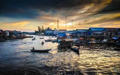 Kompong Phluk Floating Village Half-Day Tour