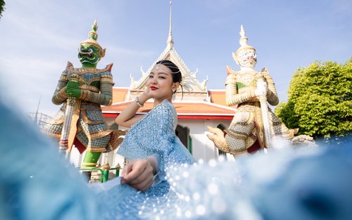 Профессиональная фотосъемка в тайских костюмах в храме Ват Арун, Бангкок