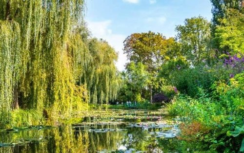 Monet's Gardens & Palace of Versailles One Day Tour from Paris 