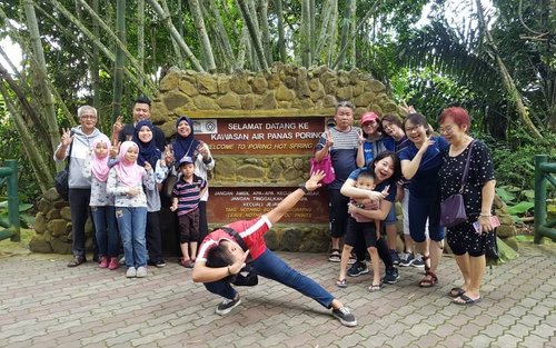 Sabah Kinabalu Park, Poring Hot Spring and Desa Dairy Farm Day Tour