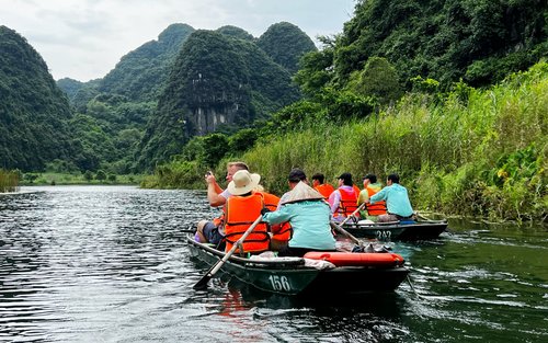 Ninh Binhin päiväretki Ha Noista: Hoa Lu, Trang An, Tam Coc, Hang Mua 