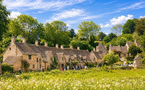 Cotswolds Full-Day Small Group Villages Exploration