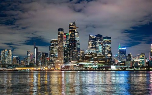 Pelayaran Makan Malam Ikonik di New York City dengan Eternity