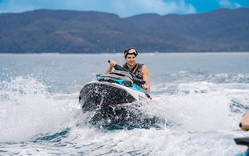 芭提雅3岛快艇4小时跳岛游