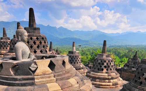 Borobudur Temple (Climb + Guided) Tour in Yogyakarta