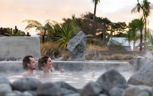 地狱之门地热保护区和泥浴体验