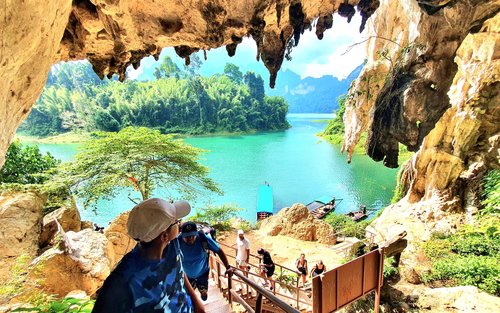 Helagsäventyr vid Cheow Lan-sjön i Krabi med långsvansbåt