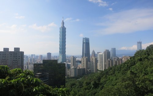 Taipei Chiang Kai-shek & Yongkang Street Private Full-Day Tour