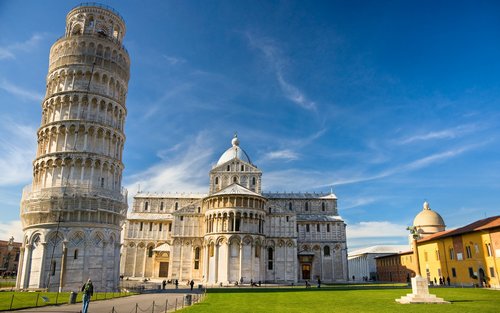 Pisa, Siena, San Gimignano & Winery Tour from Florence