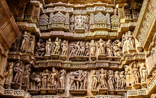 Khajuraho in a Day : Temples, Raneh Waterfalls and Village Life.