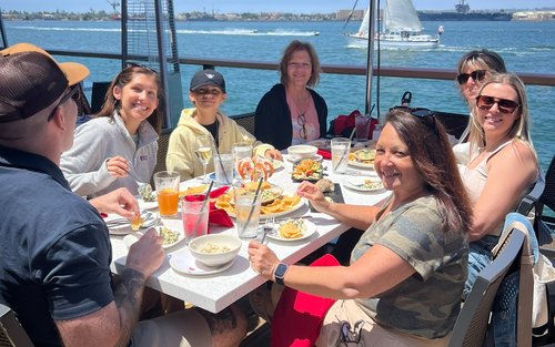Lawatan Makanan Kumpulan Kecil 3 Jam San Diego Coronado & Seaport Village dengan Feri