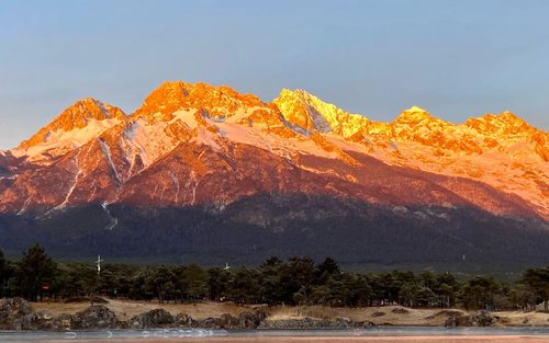 One-day tour to Jade Dragon Snow Mountain in Lijiang, Yunnan