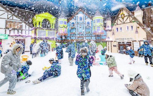 บัตรเข้าลานหิมะ Alps Ice and Snow World ในสวนสนุก Window of the World 