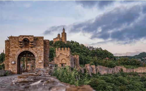 Veliko Tarnovo & Arbanasi Historical Full-Day Tour
