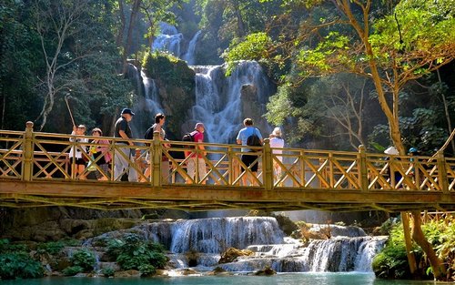 Luang Prabang Pak Ou Cave & Kuang Si Waterfall Full-Day Tour