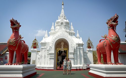 Hariphunchai Top Sights & 4 Mini Food Tour