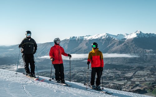 科罗内特峰滑雪课程