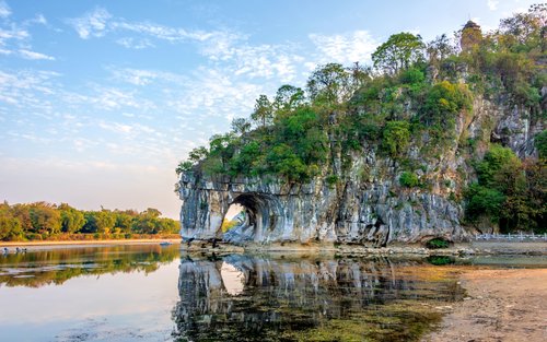 Ludi Yan / Qixing Yan & Bukit Belalai Gajah & Pagoda Kembar Matahari dan Bulan - Sewaan Kereta Persendirian Sehari
