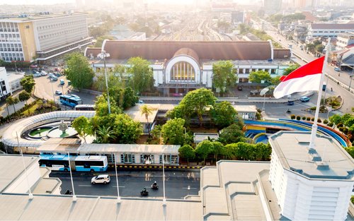 Jakarta Private Car Charter with Female Driver