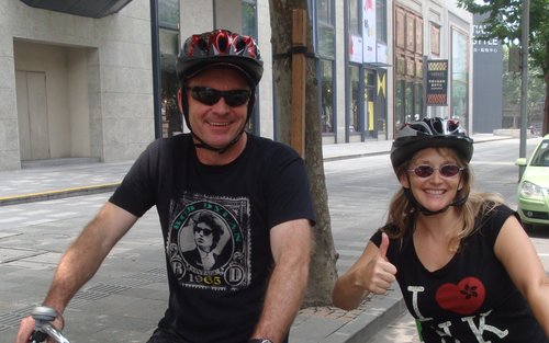Private Shanghai Full Day Bike Tour dengan Chinese Massage