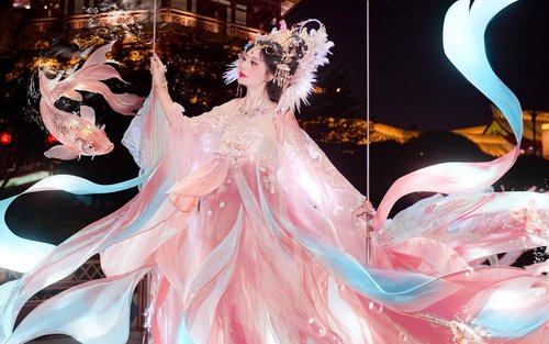 Shanghai Yu Garden Boutique Hanfu · Travel Photography (Photographer Outdoor Follow-up Shoot)
