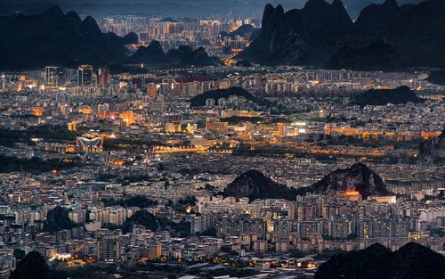 Lawatan Sehari Guilin City/Yangshuo dengan Kereta Sewa Persendirian Pergi Balik