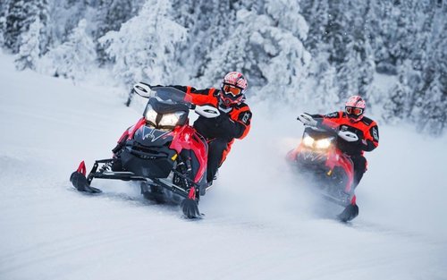 Expérience Sapporo Snowmobile Land à Hokkaido avec service de navette