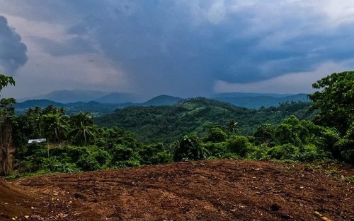 马尼拉罗梅洛山瀑布健行之旅